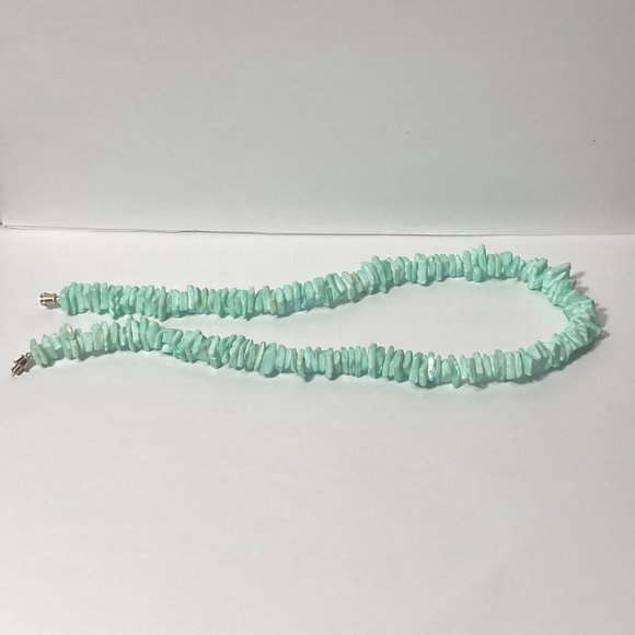 Light Green Chunk Slab 18" Necklace - Picture 8 of 15